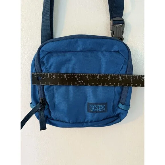 Mystery Ranch Crossbody Bag Blue Adjustable Strap Buckle Closure Hiking Bag - Picture 8 of 8